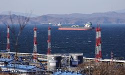 Rusya'nın petrol gelirleri üçte bir oranında düştü