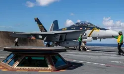 Trump, Venezuela'nın petrol ihracatına kısmi abluka emri verdi