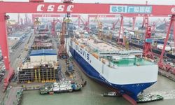 Dünyanın en büyük otomobil taşıyıcı gemisi hizmete alındı