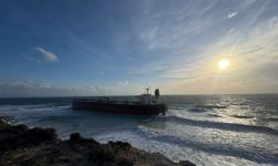 Bozcaada'da karaya oturan tanker 12 gün sonra kurtarıldı
