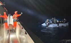 Lastik bottaki 24 düzensiz göçmen kurtarıldı