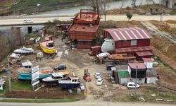 Of'tan Senegal'e balıkçı teknesi ihracatı