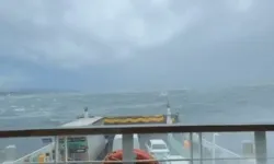 Yalova–Eskihisar seferini yapan İDO feribotu fırtınaya yakalandı
