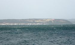 Çanakkale Boğazı fırtına nedeniyle trafiğe kapandı