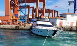 Haydarpaşa mendireği önlerinde tekne arızası