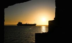 Rusya ile İran arasında Çin pazarı için fiyat savaşı başladı