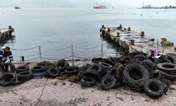 Kocaeli'de deniz dibinden 50 araç lastiği çıktı
