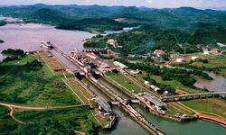 Panama'da tartışmalı iki terminalin işletmesi Maersk ve MSC'ye verildi