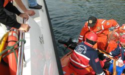 Ege'de iş kazası geçiren gemiadamını Türk sağlık ekipleri tahliye etti