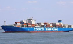 Üç Çin gemisi Hürmüz Boğazı'ndan geçti