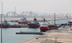 Katar, LNG tankerlerini kiralamayı teklif etti