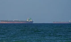 El konulan İran gemisinde 6 mürettebat serbest bırakıldı