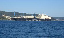 Castorone, Çanakkale Boğazı'ndan geçti