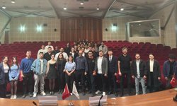 Galatasaray Üniversitesi DMYO mezunları öğrencilerle buluştu