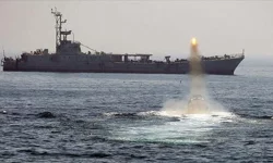 İran: "Hürmüz Boğazı’nda askeri gemilerin geçişi hala yasak"