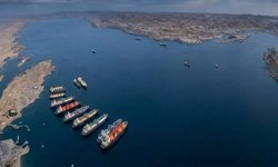 Körfez'de mahsur denizciler tükenme noktasında