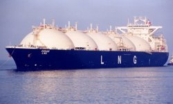 Krizin ardından Hürmüz Boğazı'ndan ilk LNG sevkiyatı gerçekleşti