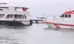 Kadıköy İskelesi'ndeki teknede yangın