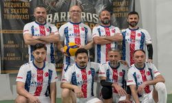 Denizcilerin voleybol turnuvası büyük ilgi gördü