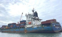 Hürmüz'de CMA CGM gemisine saldırı