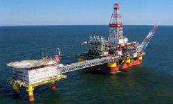 İngiltere, Rus petrolüne yönelik yaptırımları esnetti