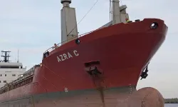 Zeytinburnu açıklarında 8 aydır mahsur kalan denizciler yardım bekliyor