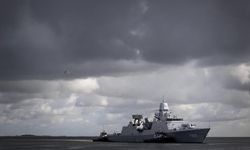 Hollanda, mayın temizleme görevi için Hürmüz’e bir fırkateyn gönderdi