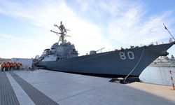 ABD Savaş Gemisi 'USS Roosevelt' Mersin Limanı'na demirledi