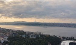 İstanbul'da yoğun sis: Boğaz hattı trafiğe kapatıldı