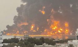 Husilerin Yemen hükümetine ait limana yönelik saldırılarında 7 kişi hayatını kaybetti