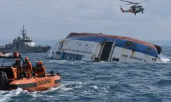 Endonezya'da batan gemide can kaybı 42'ye yükseldi