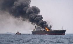 İran: Basra Körfezi'nde petrol transferi yapan 4 gemi vuruldu