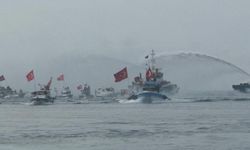 Limanda Cumhuriyet Bayramı'na özel deniz gösterisi