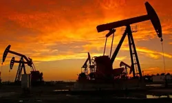 Petrol, Çin’in yakıt ihracatını kısıtlamasıyla yükseldi