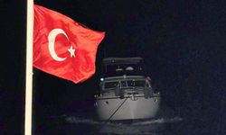 Marmaris açıklarında sürüklenen tekne kurtarıldı