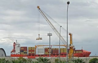 Giresun Limanı'nın ilk konteyner operasyonu SolonPort'tan