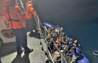 Ayvacık açıklarında 67 kaçak göçmen yakalandı