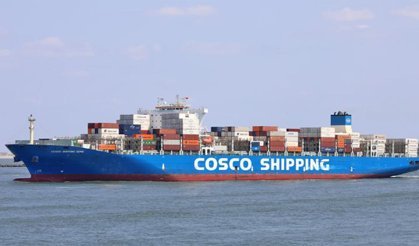 Üç Çin gemisi Hürmüz Boğazı'ndan geçti