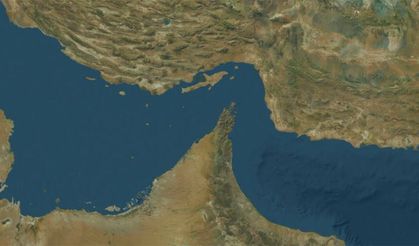 İran'dan Hürmüz Boğazı uyarısı: Petrol tankerleri çok dikkatli olmalı