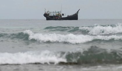 Andaman Denizi’nde tekne alabora oldu: 250 kayıp