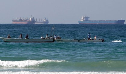 Ablukayı delen ilk petrol tankeri Hürmüz'den çıktı