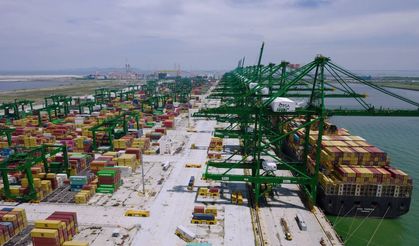 Singapur, 65 Milyon TEU’luk mega limanıyla rekora hazırlanıyor