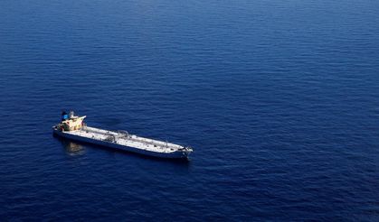 İran bağlantılı üçüncü tanker de ABD ablukasını aştı