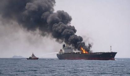 İran: Basra Körfezi'nde petrol transferi yapan 4 gemi vuruldu