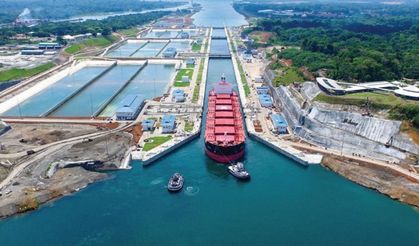 Panama Kanalı’nda gemi geçişleri yüzde 4 arttı