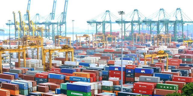 Aralık ayında ihracat yüzde 3, ithalat yüzde 12,2 arttı