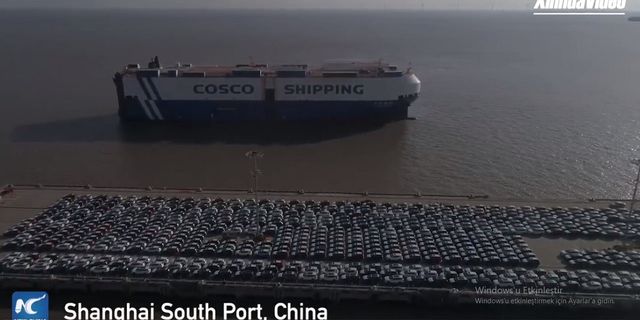 Çin'den Türkiye'ye hareket eden 4 bin araç yüklü geminin görüntüleri paylaşıldı