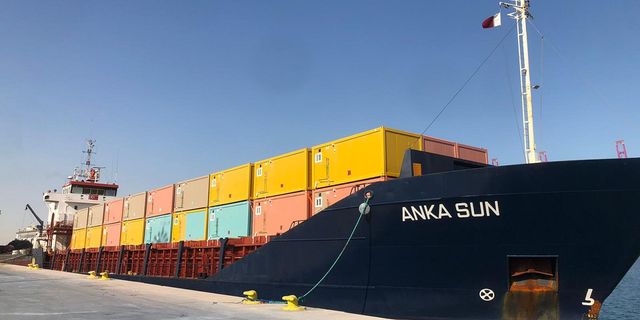 Katar'dan depremzedeler için 10 bin konteyner yola çıktı