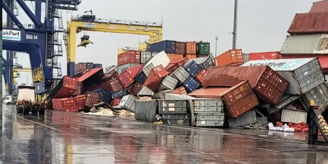 7.7'lik deprem, İskenderun Limanı'nda çökmelere yol açtı