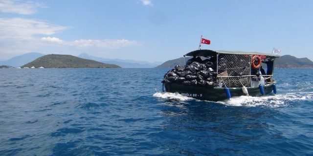 Atık alım tekneleri sezona hazırlanıyor